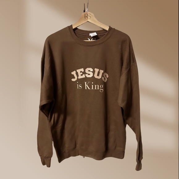 RSSTudio Sweaters - JESUS is King​